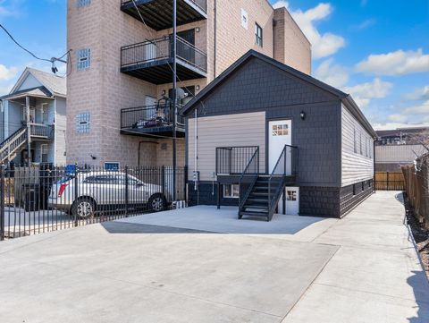 Tiny photo for 638 W 47th Street, Chicago, IL 60609 (MLS # 12596086)