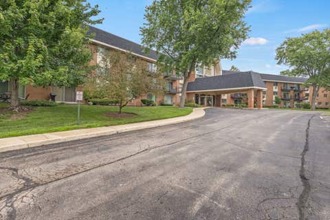 Tiny photo for 1198 Royal Glen Drive #221, Glen Ellyn, IL 60137 (MLS # 12705922)