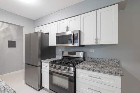 Tiny photo for 1198 Royal Glen Drive #221, Glen Ellyn, IL 60137 (MLS # 12705922)