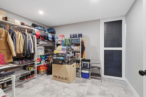 Tiny photo for 670 Holmes Street, Bettendorf, IA 52772 (MLS # 12624990)