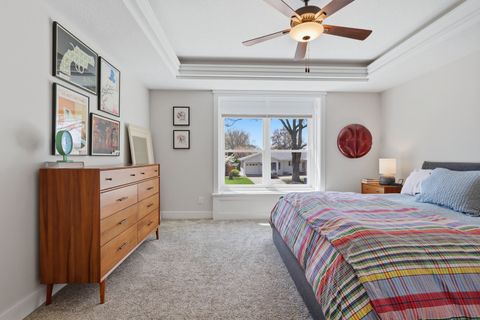 Tiny photo for 670 Holmes Street, Bettendorf, IA 52772 (MLS # 12624990)