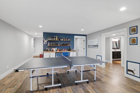 Tiny photo for 670 Holmes Street, Bettendorf, IA 52772 (MLS # 12624990)