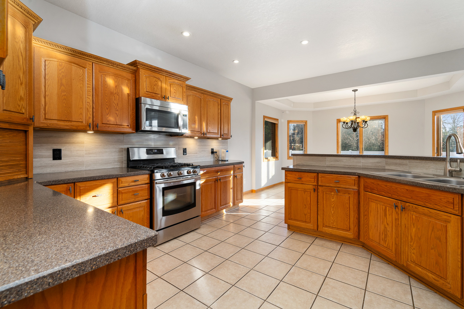 3218 WOODHAVEN Drive