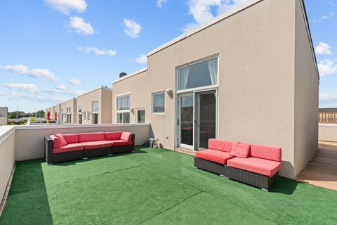 Tiny photo for 2826 N Talman Avenue #O, Chicago, IL 60618 (MLS # 12731616)