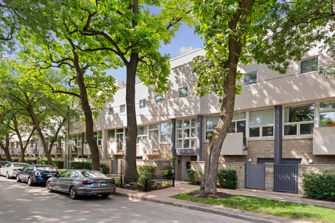Tiny photo for 2826 N Talman Avenue #O, Chicago, IL 60618 (MLS # 12731616)