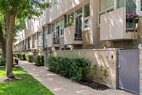 Tiny photo for 2826 N Talman Avenue #O, Chicago, IL 60618 (MLS # 12731616)