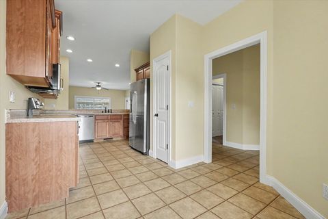 Tiny photo for 1505 Stonebluff Court, Champaign, IL 61822 (MLS # 12650157)