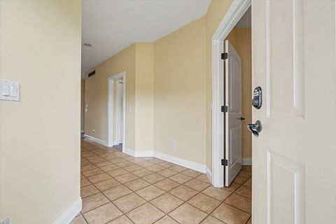 Tiny photo for 1505 Stonebluff Court, Champaign, IL 61822 (MLS # 12650157)