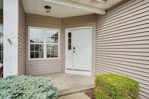 Tiny photo for 1505 Stonebluff Court, Champaign, IL 61822 (MLS # 12650157)