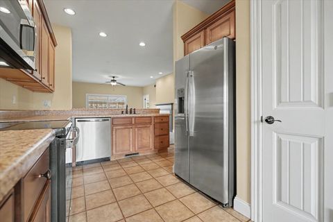 Tiny photo for 1505 Stonebluff Court, Champaign, IL 61822 (MLS # 12650157)
