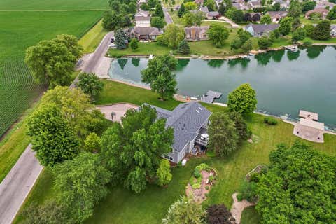 Tiny photo for 102 Lake View Drive, Fairbury, IL 61739 (MLS # 12692172)