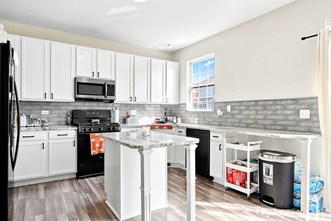 Tiny photo for 1477 W Sedgewood Court, Round Lake, IL 60073 (MLS # 12510266)