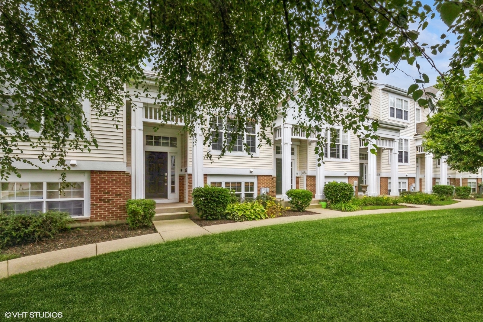 View Wadsworth, IL 60083 townhome