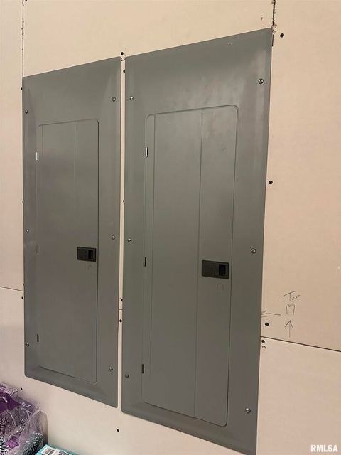 Tiny photo for 432 INDIAN TRAIL Drive, Pinckneyville, IL 62274 (MLS # EB455262)