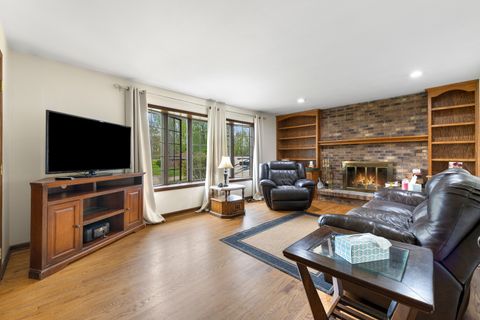 Tiny photo for 301 Lilas Court, New Lenox, IL 60451 (MLS # 12619481)