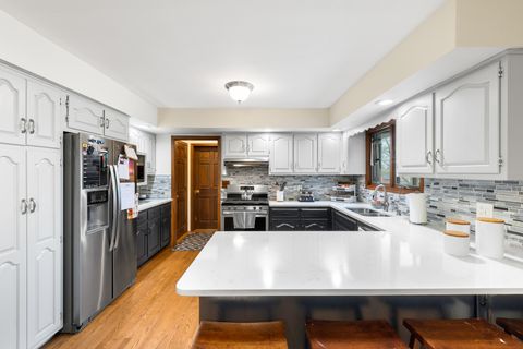 Tiny photo for 301 Lilas Court, New Lenox, IL 60451 (MLS # 12619481)