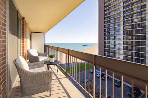 Tiny photo for 5901 N Sheridan Road #9G, Chicago, IL 60660 (MLS # 12517174)