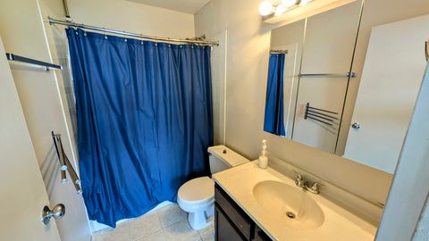 Tiny photo for 5320 N Sheridan Road #1301, Chicago, IL 60640 (MLS # 12439430)