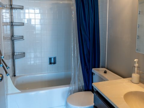 Tiny photo for 5320 N Sheridan Road #1301, Chicago, IL 60640 (MLS # 12439430)