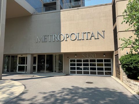 Tiny photo for 5320 N Sheridan Road #1301, Chicago, IL 60640 (MLS # 12439430)