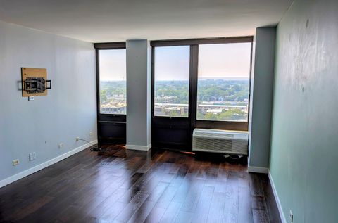 Tiny photo for 5320 N Sheridan Road #1301, Chicago, IL 60640 (MLS # 12439430)