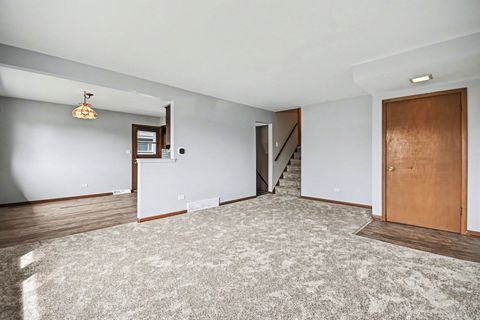 Tiny photo for 4029 N Grant Street, Westmont, IL 60559 (MLS # 12603705)