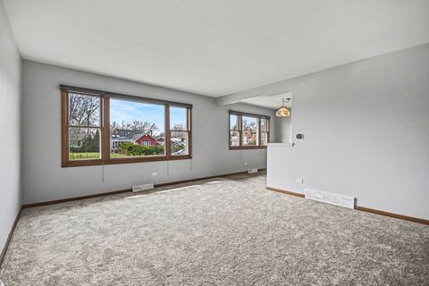 Tiny photo for 4029 N Grant Street, Westmont, IL 60559 (MLS # 12603705)