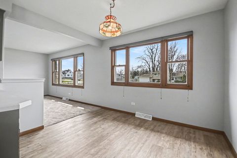 Tiny photo for 4029 N Grant Street, Westmont, IL 60559 (MLS # 12603705)