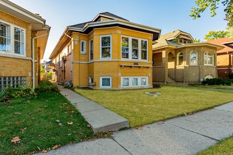 Photo of 1914 Clinton Avenue, Berwyn, IL 60402 (MLS # 12490118)