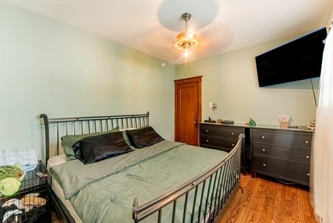 Tiny photo for 1914 Clinton Avenue, Berwyn, IL 60402 (MLS # 12490118)