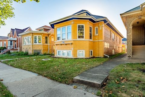 Tiny photo for 1914 Clinton Avenue, Berwyn, IL 60402 (MLS # 12490118)