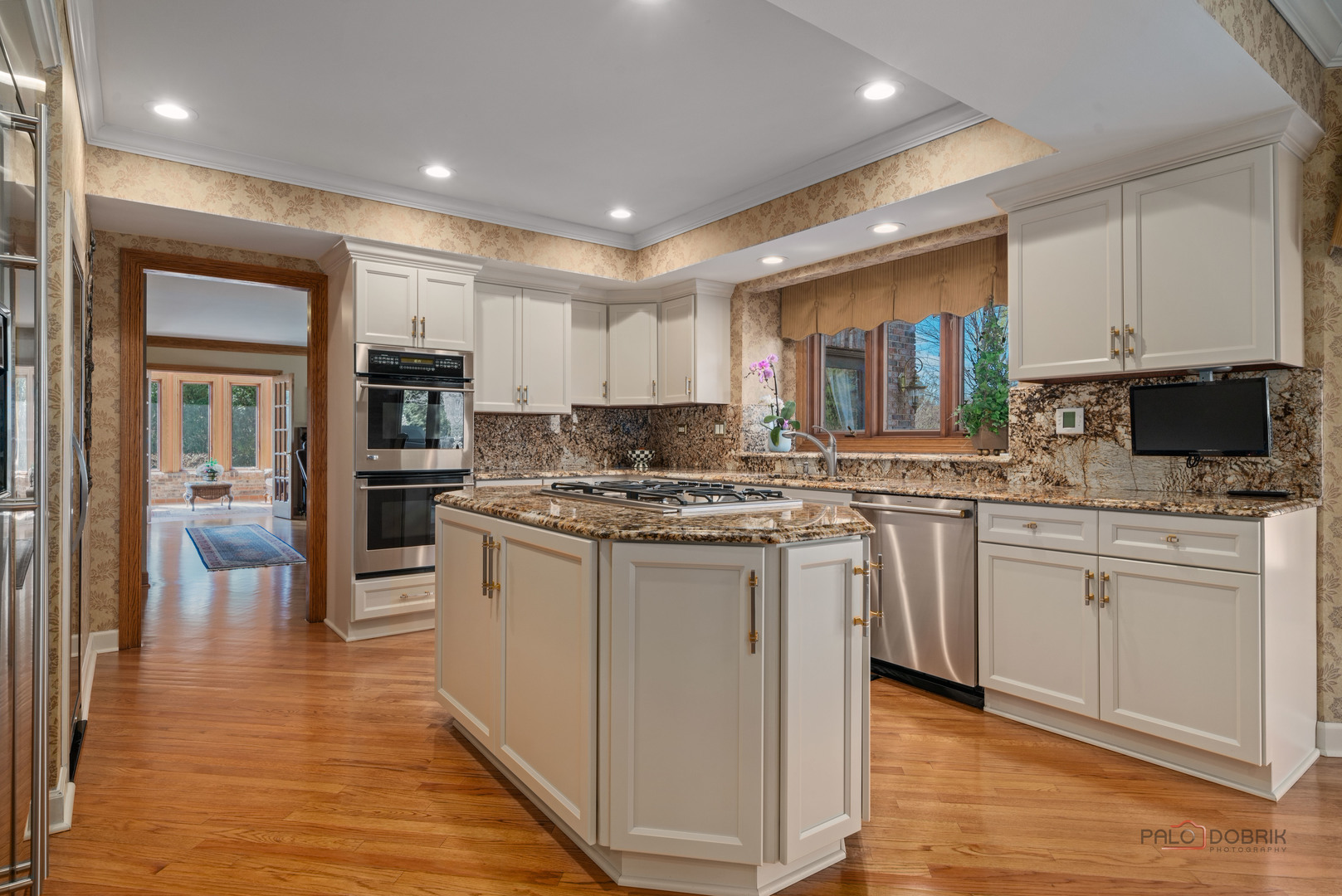 Lake Forest, Illinois 60045, United States, 5 Bedrooms Bedrooms, ,7 BathroomsBathrooms,Residential,Active,203524