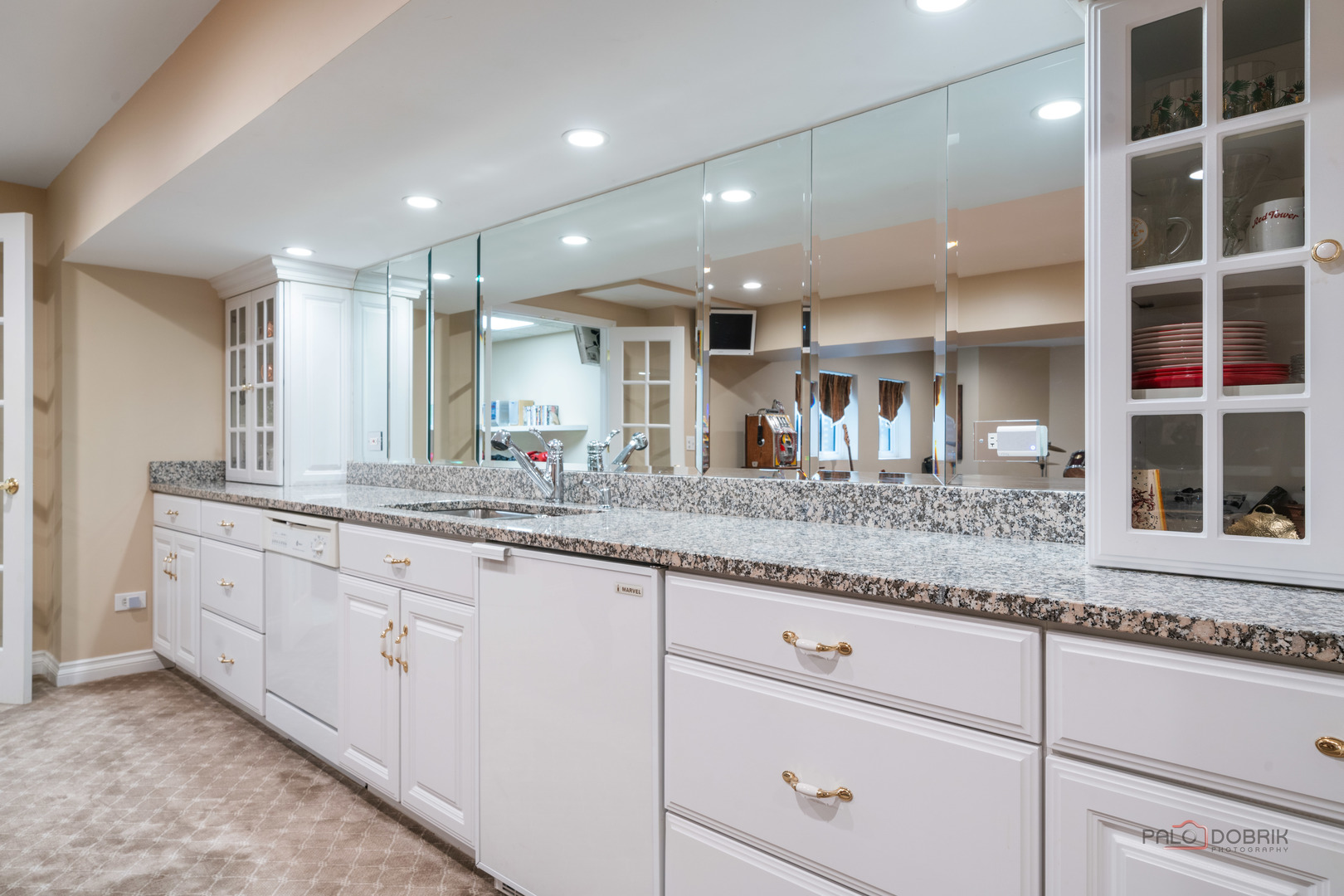 Lake Forest, Illinois 60045, United States, 5 Bedrooms Bedrooms, ,7 BathroomsBathrooms,Residential,Active,203524