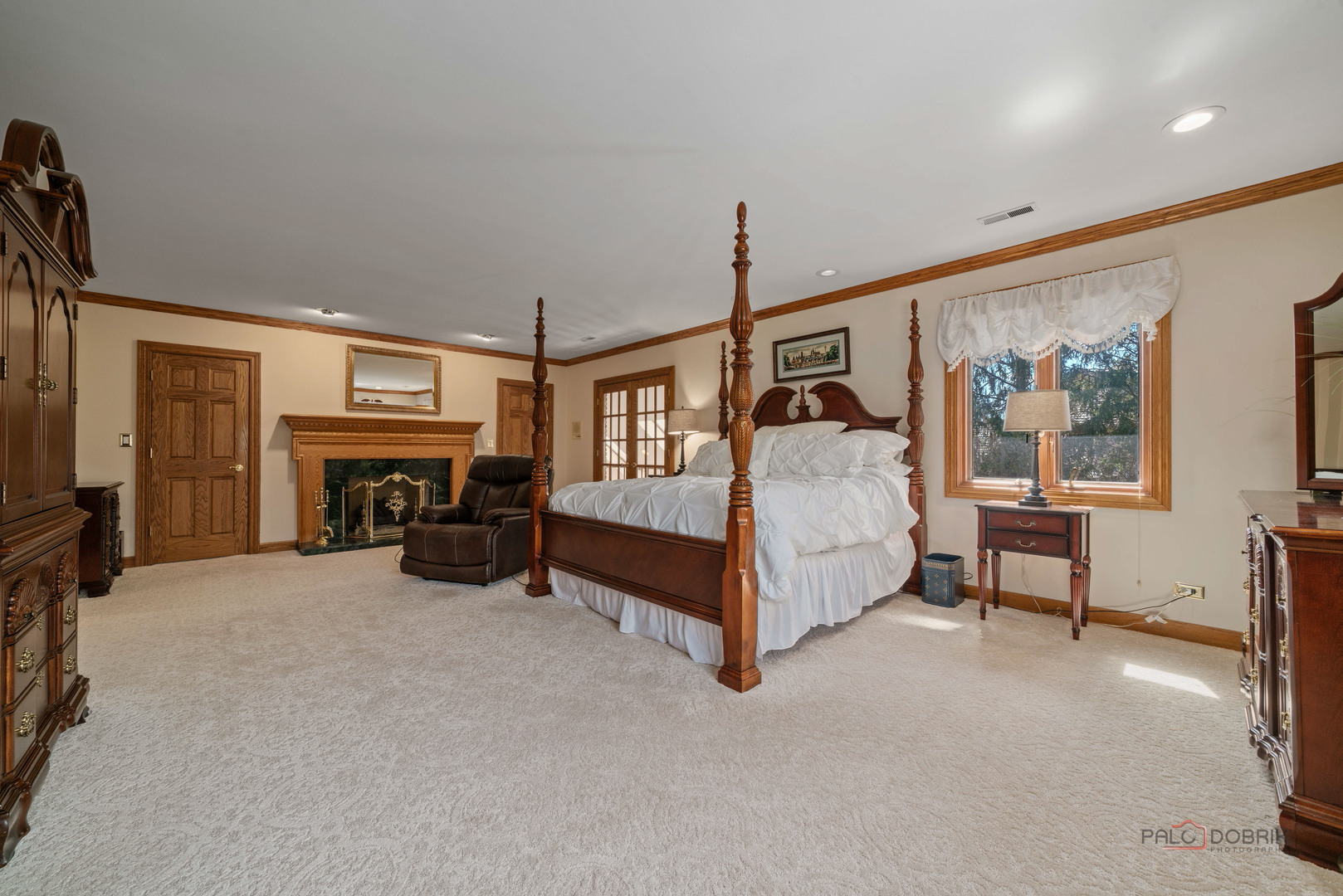 Lake Forest, Illinois 60045, United States, 5 Bedrooms Bedrooms, ,7 BathroomsBathrooms,Residential,Active,203524