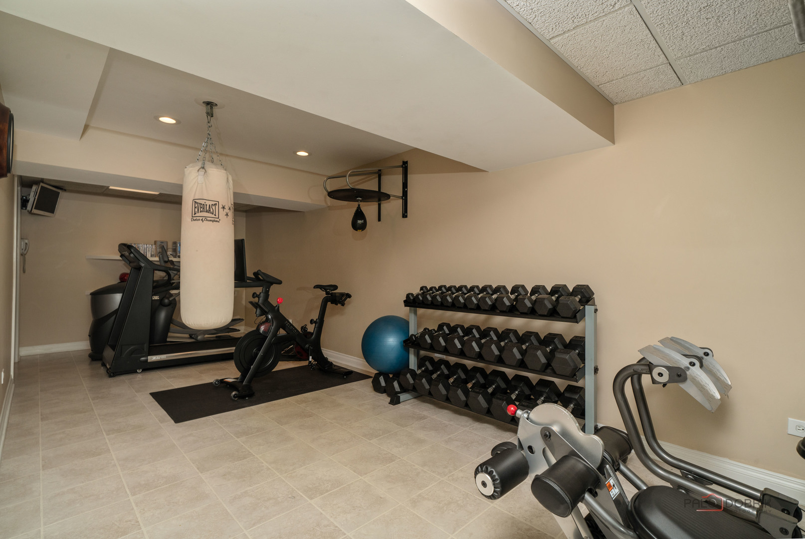 Lake Forest, Illinois 60045, United States, 5 Bedrooms Bedrooms, ,7 BathroomsBathrooms,Residential,Active,203524