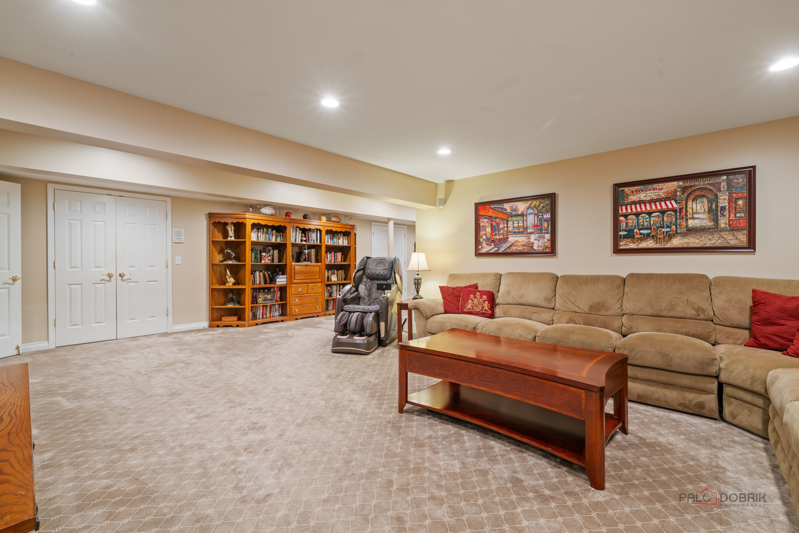 Lake Forest, Illinois 60045, United States, 5 Bedrooms Bedrooms, ,7 BathroomsBathrooms,Residential,Active,203524