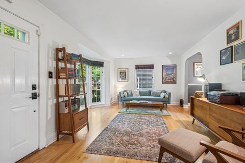 Tiny photo for 1811 Laurel Avenue, Evanston, IL 60201 (MLS # 12478298)