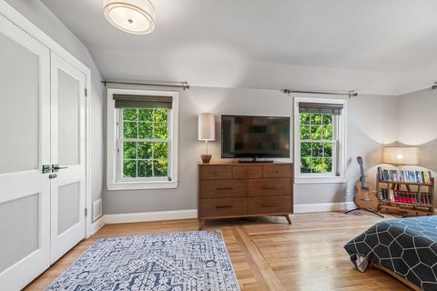 Tiny photo for 1811 Laurel Avenue, Evanston, IL 60201 (MLS # 12478298)