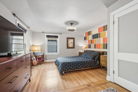 Tiny photo for 1811 Laurel Avenue, Evanston, IL 60201 (MLS # 12478298)