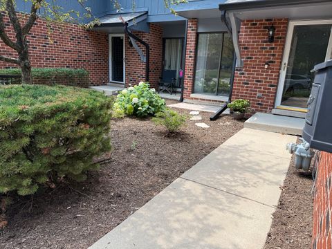 Tiny photo for 1440 Blackburn Street, Wheaton, IL 60189 (MLS # 12711041)