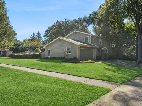 Tiny photo for 156 Blueberry Road, Libertyville, IL 60048 (MLS # 12488948)