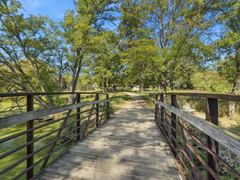 Tiny photo for 156 Blueberry Road, Libertyville, IL 60048 (MLS # 12488948)