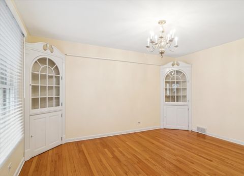 Tiny photo for 156 Blueberry Road, Libertyville, IL 60048 (MLS # 12488948)