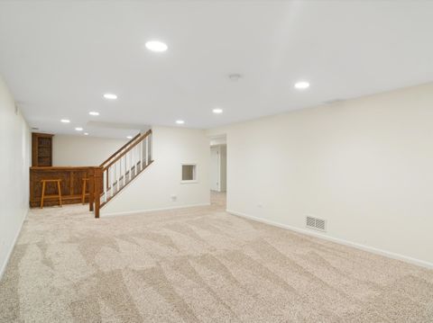 Tiny photo for 156 Blueberry Road, Libertyville, IL 60048 (MLS # 12488948)