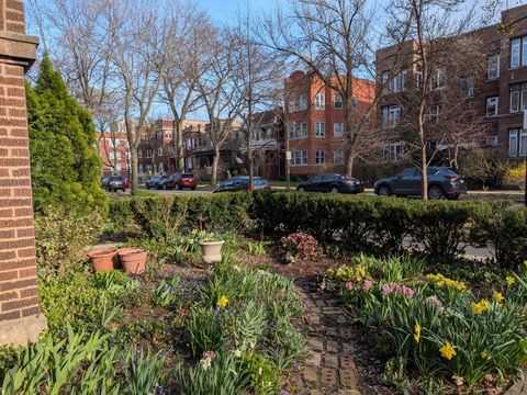 Tiny photo for 1326 W Albion Avenue #1, Chicago, IL 60626 (MLS # 12562259)