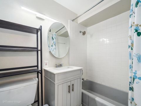 Tiny photo for 3430 N Lake Shore Drive #15M, Chicago, IL 60657 (MLS # 12547249)