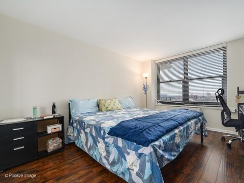 Tiny photo for 3430 N Lake Shore Drive #15M, Chicago, IL 60657 (MLS # 12547249)