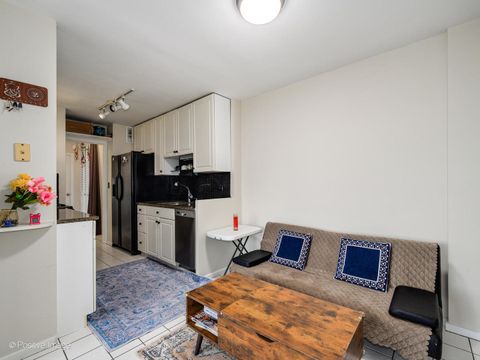 Tiny photo for 3430 N Lake Shore Drive #15M, Chicago, IL 60657 (MLS # 12547249)