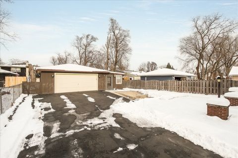 Tiny photo for Melrose Park, IL 60164 (MLS # 12516058)