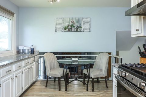 Tiny photo for 812 W Appletree Lane, Bartlett, IL 60103 (MLS # 12598583)